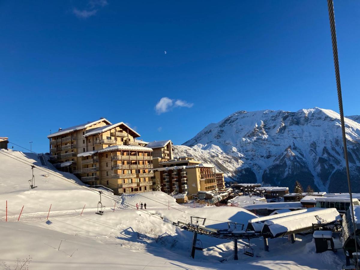 Appartement 6 places aux pieds des pistes avec piscine, wifi et parking privé PMR Orcières Extérieur photo