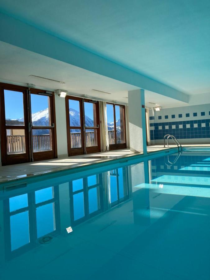 Appartement 6 places aux pieds des pistes avec piscine, wifi et parking privé PMR Orcières Extérieur photo