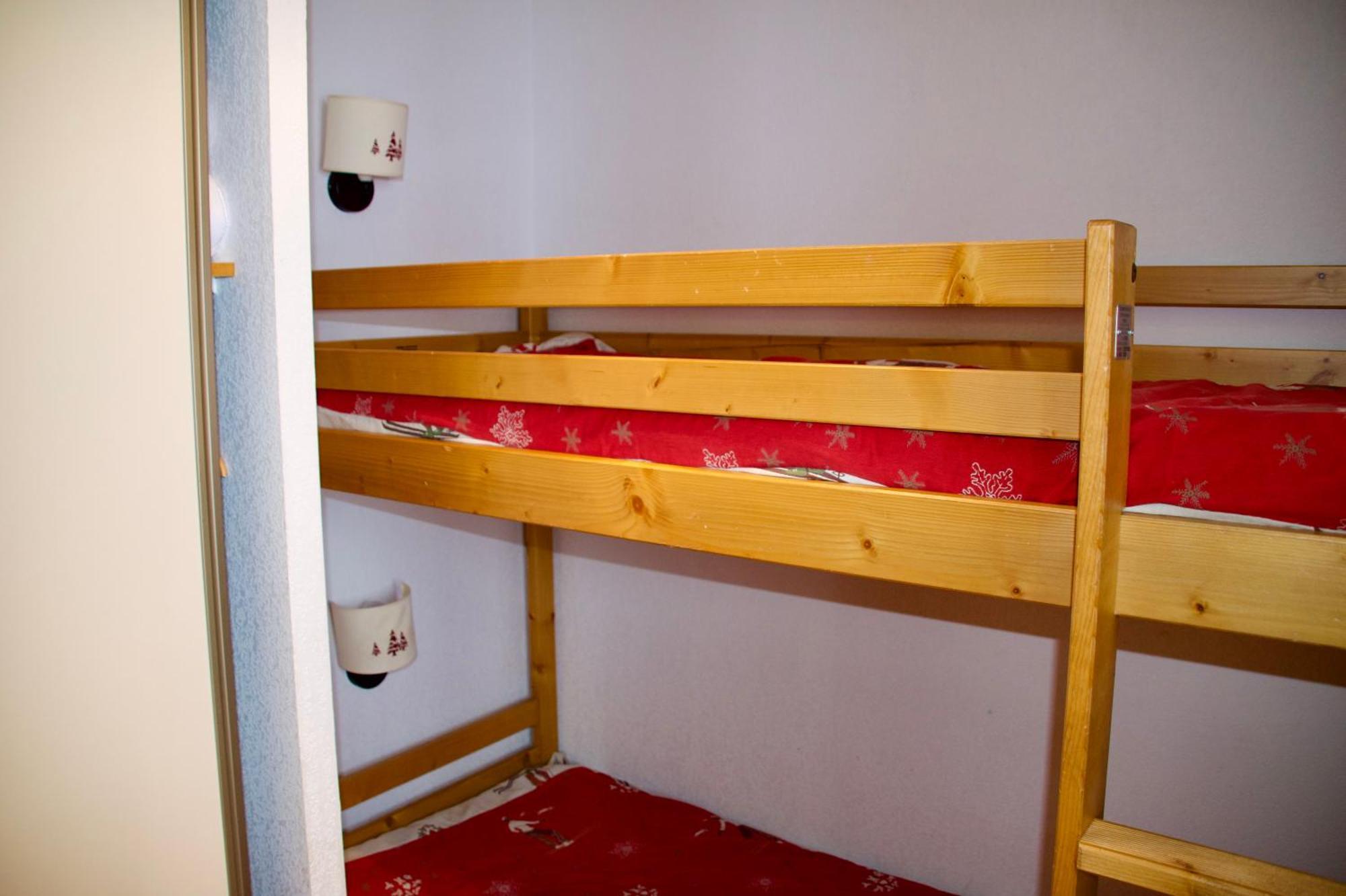Appartement 6 places aux pieds des pistes avec piscine, wifi et parking privé PMR Orcières Extérieur photo
