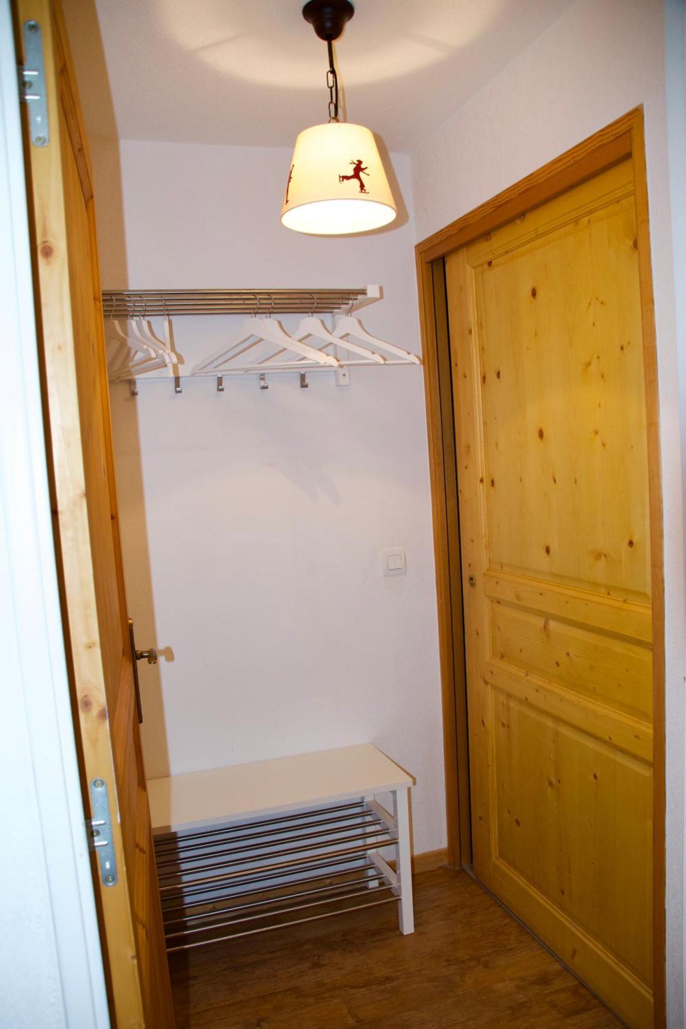 Appartement 6 places aux pieds des pistes avec piscine, wifi et parking privé PMR Orcières Extérieur photo