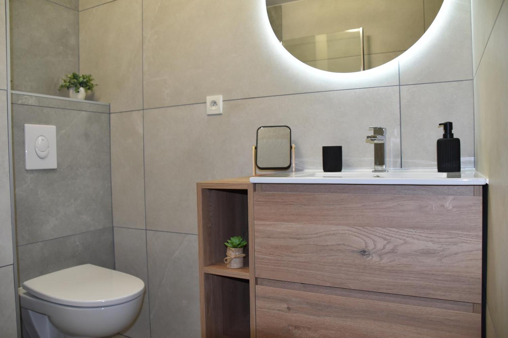 Appartement 6 places aux pieds des pistes avec piscine, wifi et parking privé PMR Orcières Extérieur photo