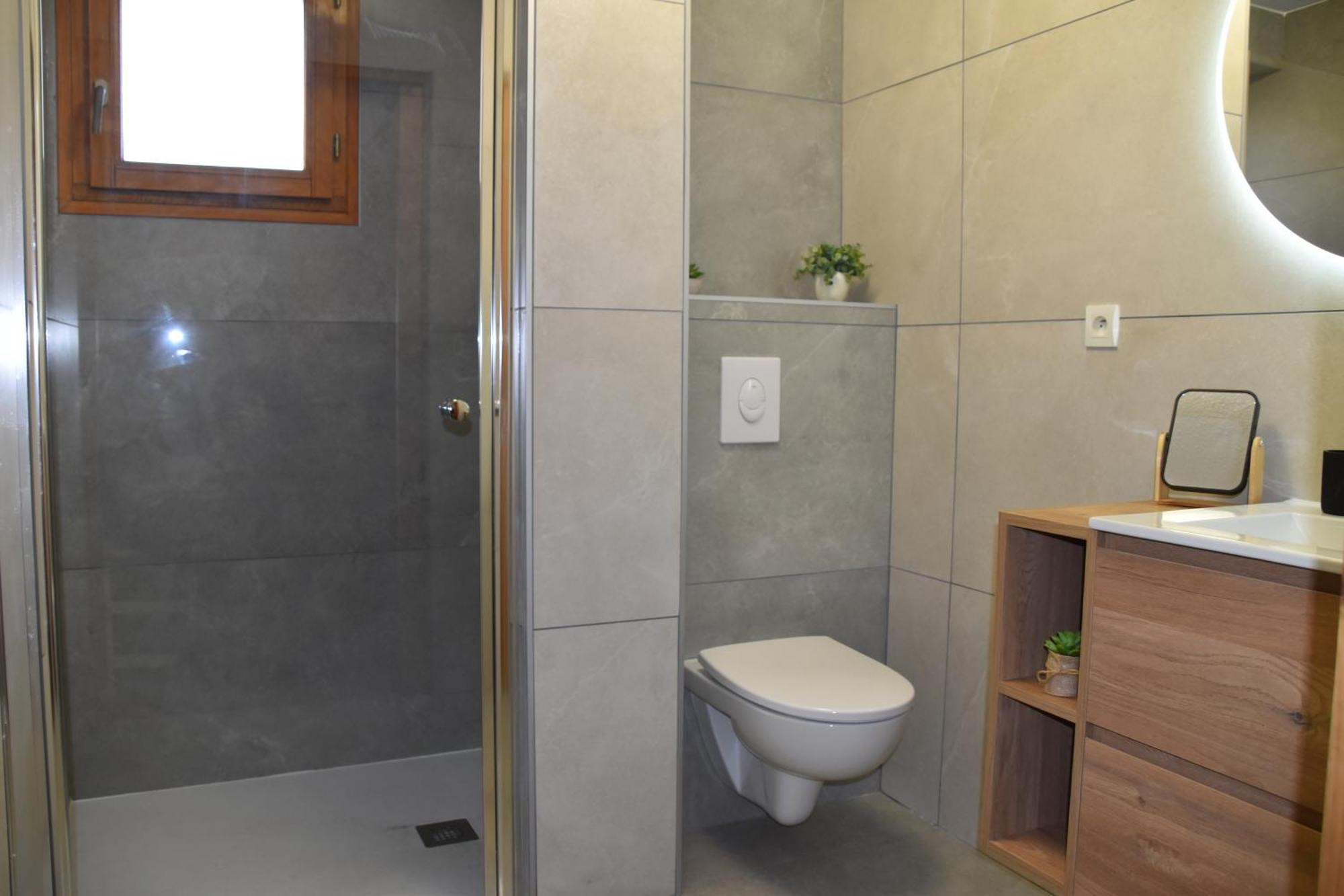 Appartement 6 places aux pieds des pistes avec piscine, wifi et parking privé PMR Orcières Extérieur photo